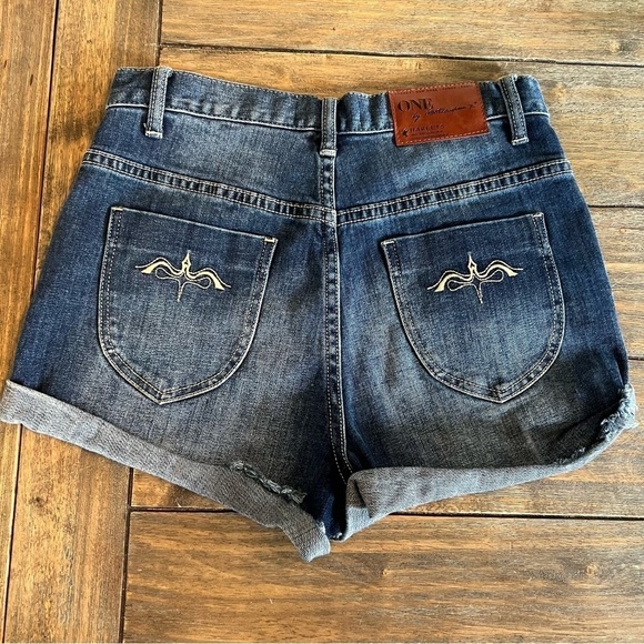 One Teaspoon Jean Shorts - Picture 2 of 14